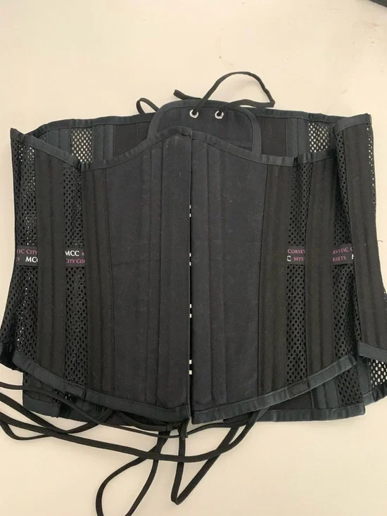 MCC Mystic City Black Lace-Up Underbust Corset Waist Cincher Trainer, 28 in/71cm - Picture 2 of 6